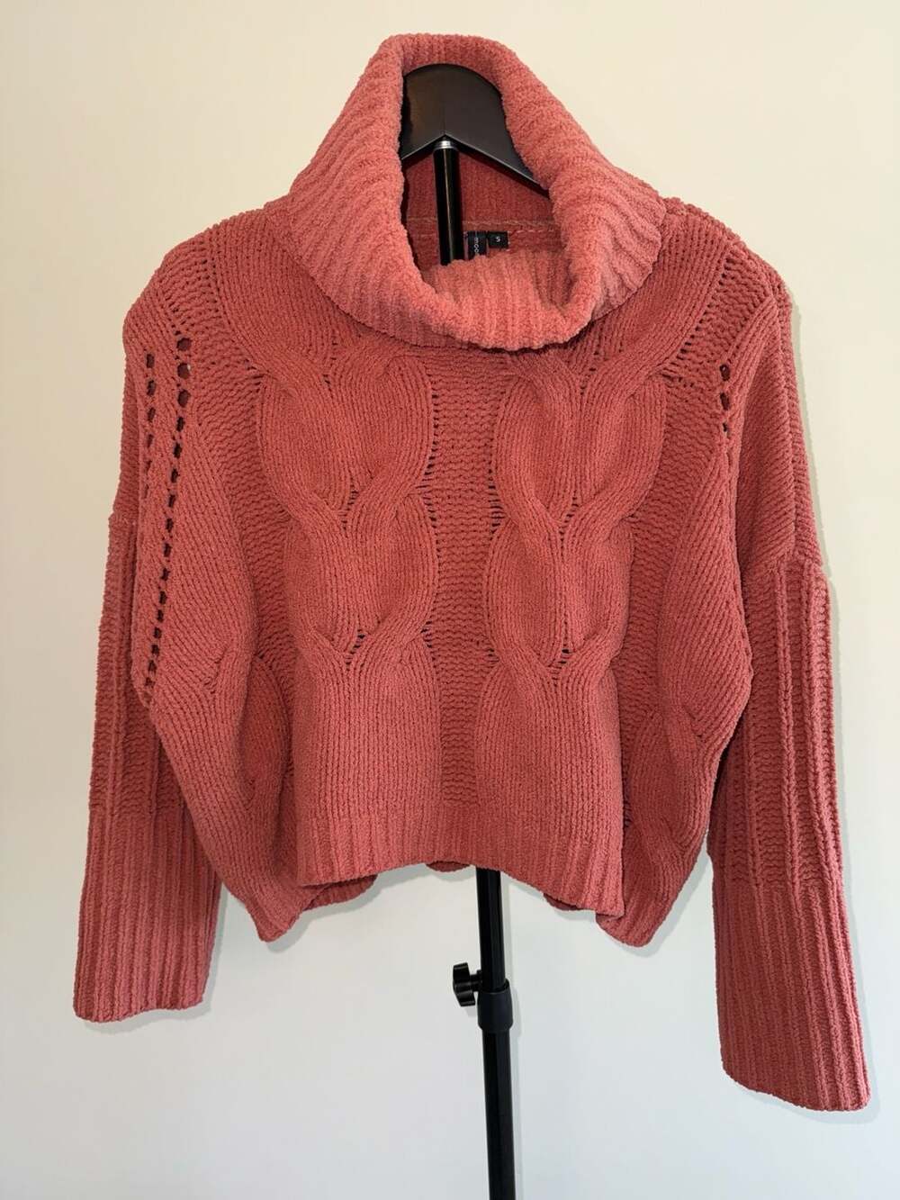 Moon & Madison Mauve Chenille Cable Knit Cowl Neck Cropped Sweater Size S